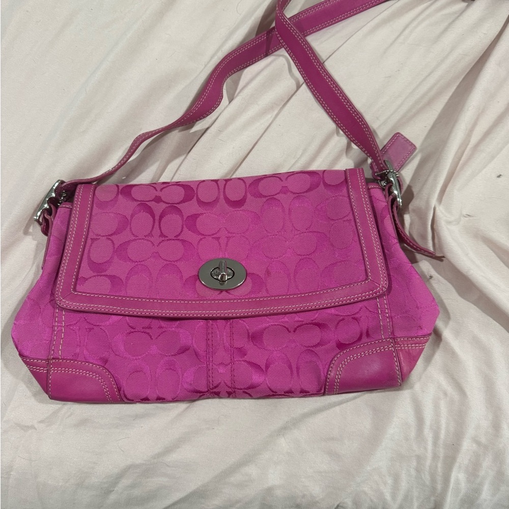 Vintage Coach Signature Pink Sateen Flap Shoulder Bag – Style F15443
